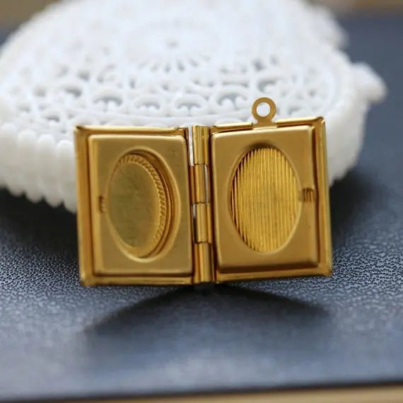 20pcs RAW Brass Locket vintage antique Copper locket pendant/Charms - (LOCK - 58) - CLICK TIK