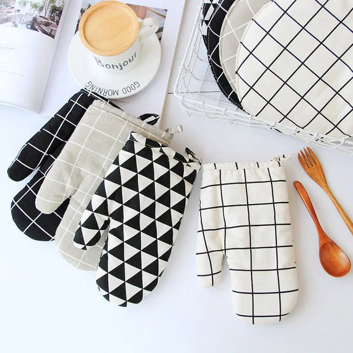 Cute Non - Slip Kitchen Gloves - Yellow & Gray Cotton Nordic Design for Baking, BBQ, Microwave, and Oven Use" - CLICK TIK